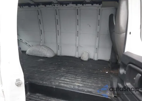 2008 Chevrolet Express Work Van z USA, uszkodzony, nr VIN 1GCFG15XX81186380